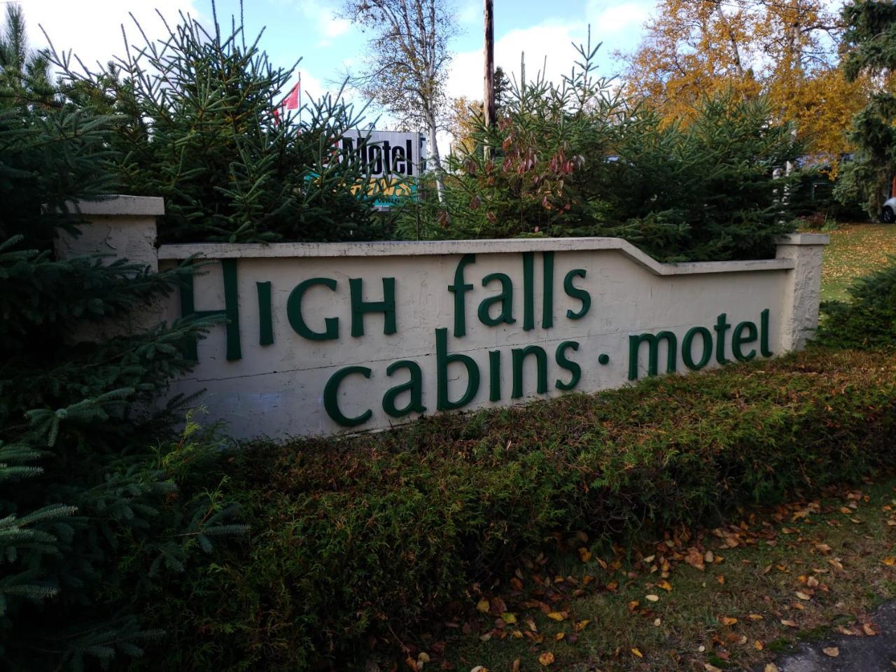 High Falls Motel & Cabins Вава Екстер'єр фото